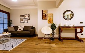 Spacious And Comfy 2Br In The Heart Of Cihangir